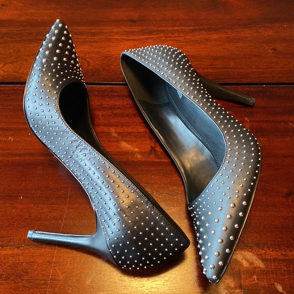 Michael Kors studded Heels - Picture 3 of 7